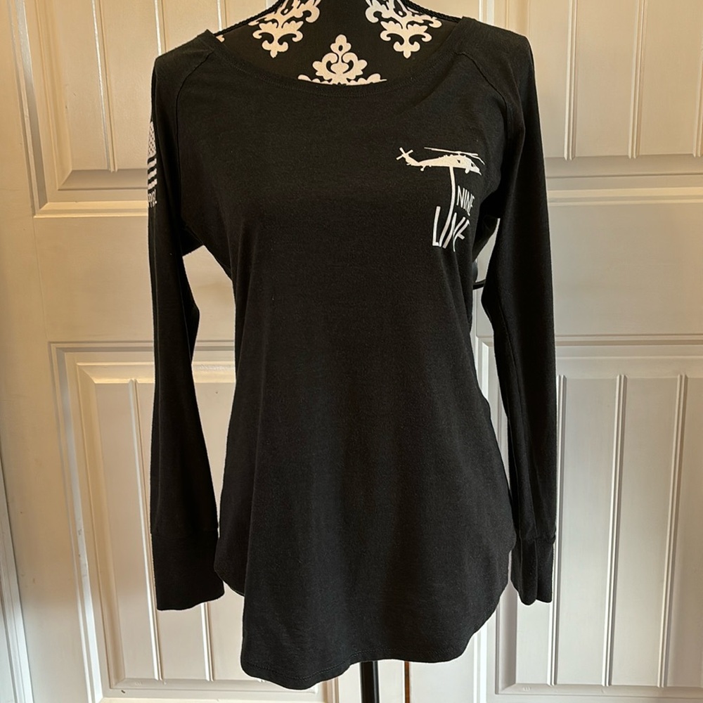 Nine Line America Long Sleeve Top size M
